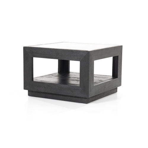 Zwart houten vierkante salontafel in 60x60x40cm met glasplaat op het blad en open opbergruimte onder de tafel. Liam van Eleonora.